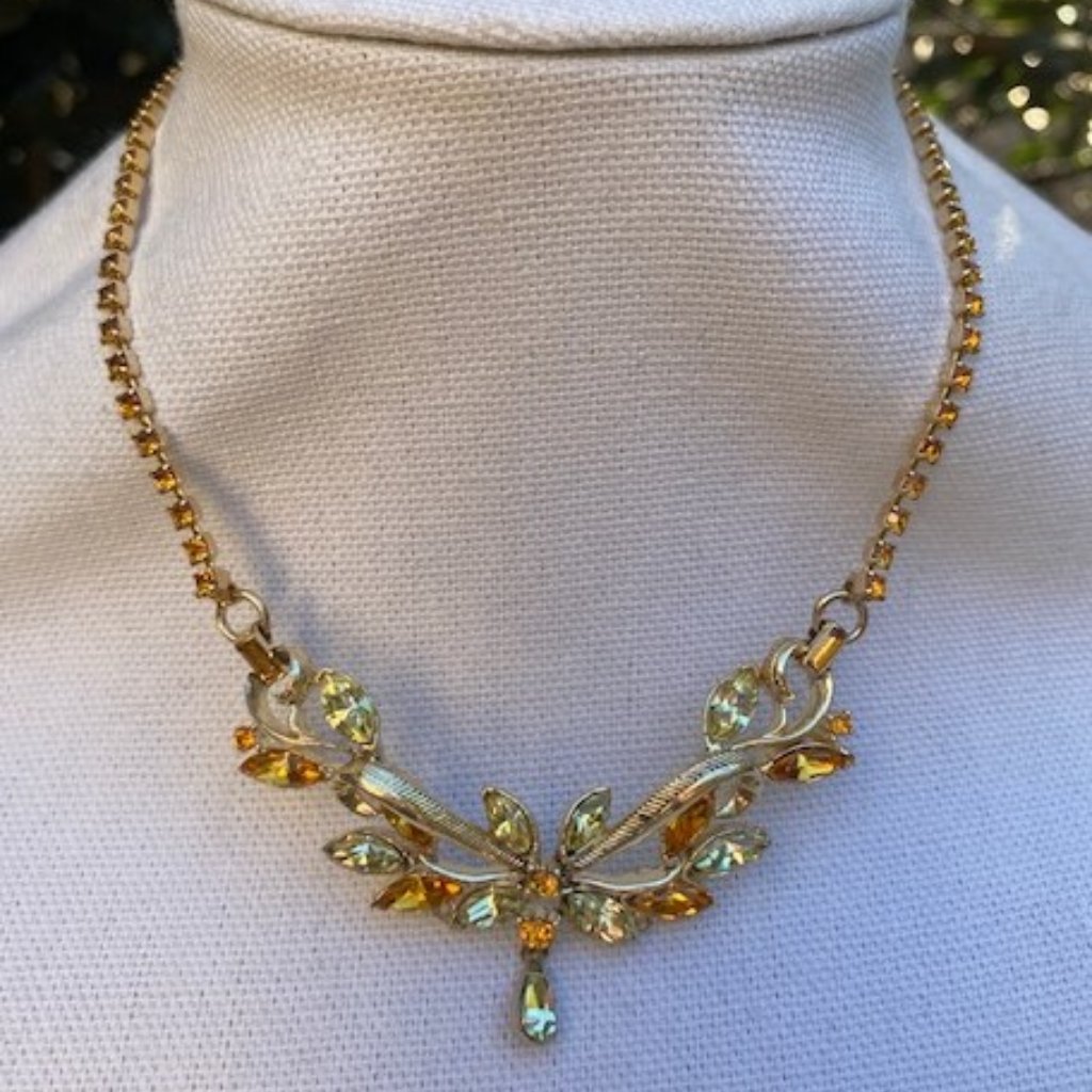 Vtg Corocraft Gold Rhinestone Pendant Necklace